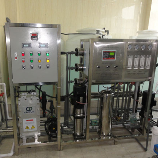 0.5噸/小時二級反滲透+EDI設(shè)備
